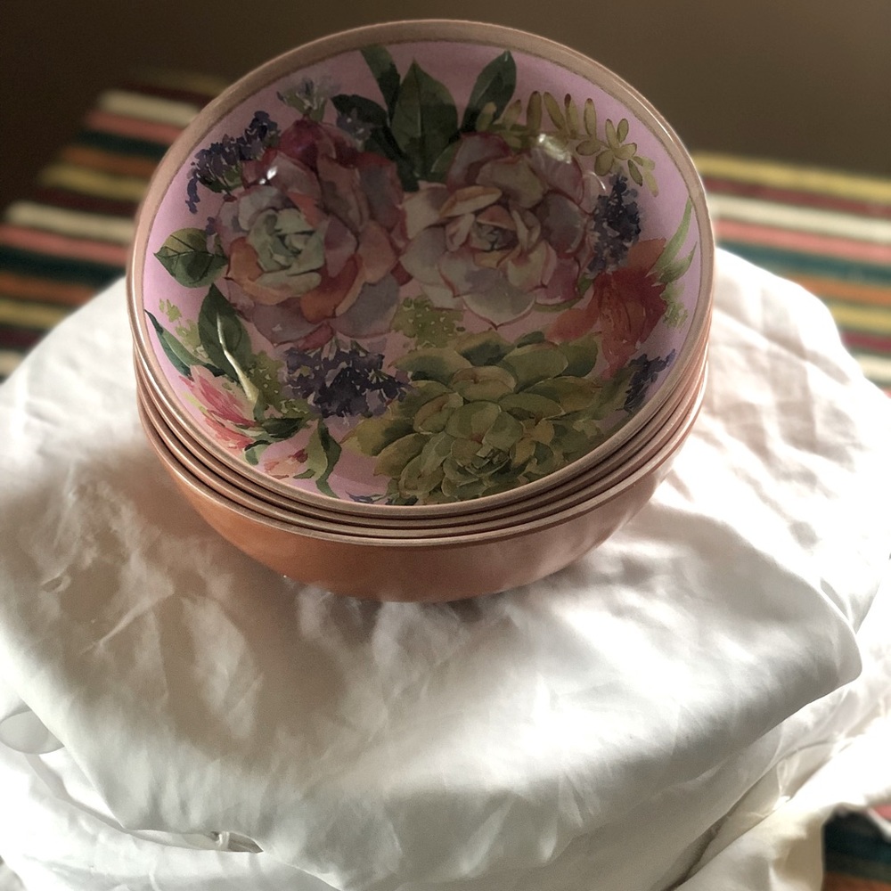 Succulent design bowls.